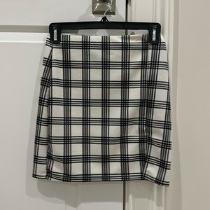 Windsor Skirt Black & White